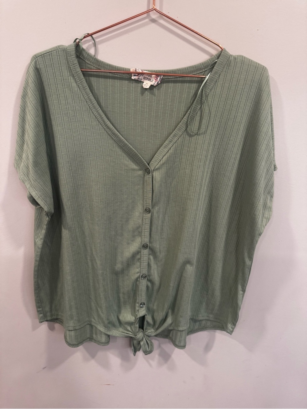 Pink Republic Sage Green Ribbed Button-Front Tie Hem  Henley Top XL